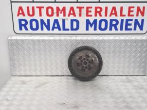 Używane Kolo zamachowe Volkswagen Transporter T4 2.5 TDI Cena € 145,00 Procedura marży oferowane przez Automaterialen Ronald Morien B.V.
