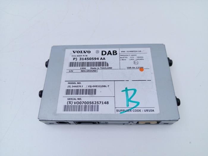 Gebrauchte Radio Modul Volvo V40 (MV) 2.0 D4 16V Preis € 49,00 Margenregelung angeboten von Automaterialen Ronald Morien B.V.