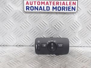 Gebrauchte Licht Schalter Volvo V40 (MV) 2.0 D4 16V Preis € 10,00 Margenregelung angeboten von Automaterialen Ronald Morien B.V.