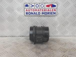 Używane Czujnik masy powietrza Opel Movano Cena € 13,70 Procedura marży oferowane przez Automaterialen Ronald Morien B.V.