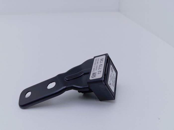 Begagnade Sensor (övriga) Opel Astra J GTC (PD2/PF2) 1.4 Turbo 16V ecoFLEX 140 Pris € 25,00 Marginaltabell erbjuds av Automaterialen Ronald Morien B.V.