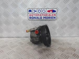 Used Power steering pump Renault Megane (BA/SA) 1.4 16V Price € 65,00 Margin scheme offered by Automaterialen Ronald Morien B.V.