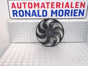 Usagé Ventilateur Dacia Sandero II 1.0 Sce 12V Prix € 50,00 Règlement à la marge proposé par Automaterialen Ronald Morien B.V.