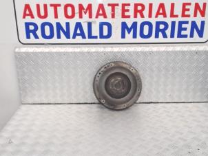 Usados Volante de inercia Volvo V50 (MW) 1.6 16V Precio € 95,00 Norma de margen ofrecido por Automaterialen Ronald Morien B.V.