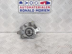 Używane Pompa prózniowa (Diesel) Renault Master III (FD/HD) 2.5 dCi 120 FAP Cena € 55,00 Procedura marży oferowane przez Automaterialen Ronald Morien B.V.