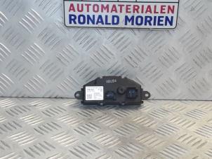 Usados Resistencia de calefactor Volkswagen Passat Precio € 45,00 Norma de margen ofrecido por Automaterialen Ronald Morien B.V.