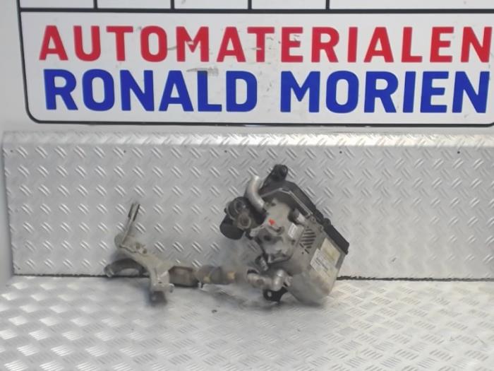 Usados Calefactor Audi A8 (D3) 3.0 TDI V6 24V Quattro Precio € 65,00 Norma de margen ofrecido por Automaterialen Ronald Morien B.V.