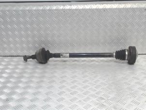 Begagnade Drivaxel, höger bak Audi A8 (D3) 3.0 TDI V6 24V Quattro Pris € 45,00 Marginaltabell erbjuds av Automaterialen Ronald Morien B.V.