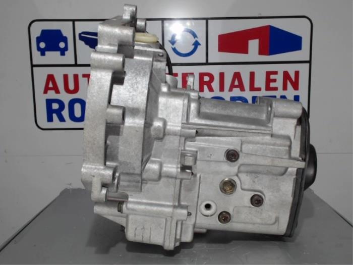 Gearbox from a Volkswagen Lupo (6X1) 1.4 60 2002
