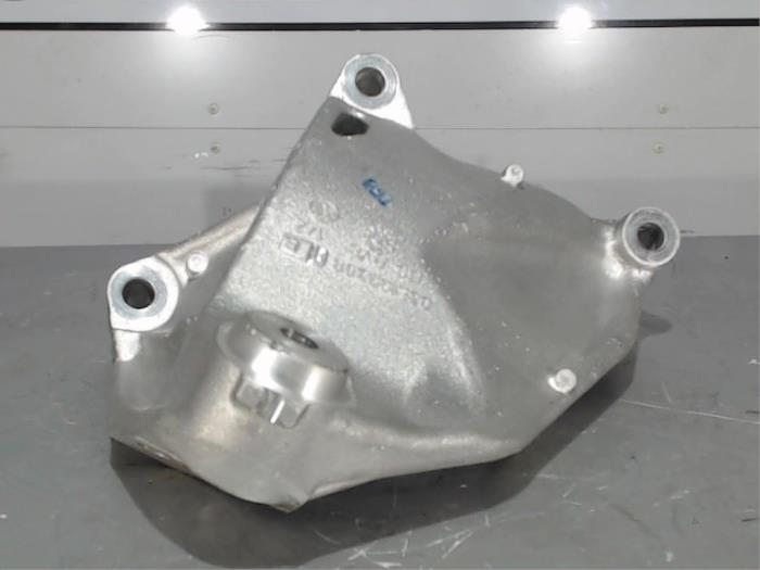 New Engine mount Volkswagen Crafter 2.0 BiTDI 4Motion Price € 54,45 Inclusive VAT offered by Automaterialen Ronald Morien B.V.