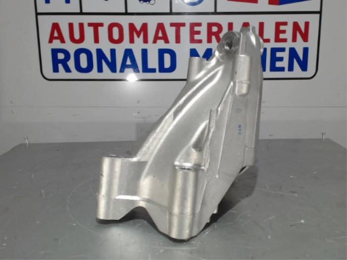 New Engine mount Volkswagen Crafter 2.0 BiTDI Price € 54,45 Inclusive VAT offered by Automaterialen Ronald Morien B.V.