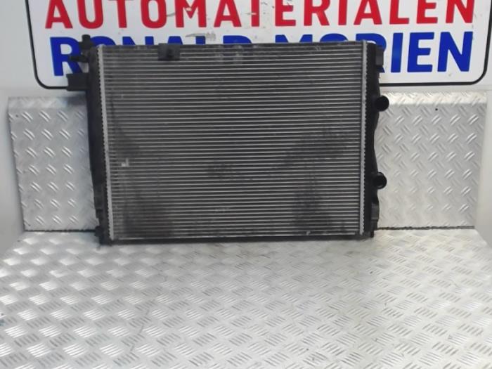 Usagé Radiateur Nissan Qashqai (J10) 1.5 dCi DPF Prix € 30,00 Règlement à la marge proposé par Automaterialen Ronald Morien B.V.