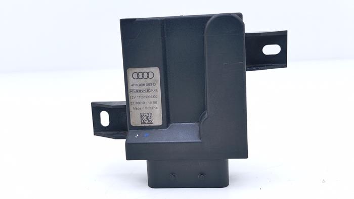 Używane Modul (rózne) Audi A8 (D4) 3.0 TDI V6 24V Quattro Cena € 45,00 Procedura marży oferowane przez Automaterialen Ronald Morien B.V.