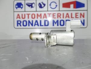 Gebrauchte Nockenwelle Sensor Ford Kuga II (DM2) 1.5 EcoBoost 16V 120 Preis € 25,00 Margenregelung angeboten von Automaterialen Ronald Morien B.V.