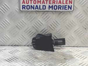 Used Steering wheel mounted radio control Ford Mondeo III Wagon 2.0 16V Price € 15,00 Margin scheme offered by Automaterialen Ronald Morien B.V.