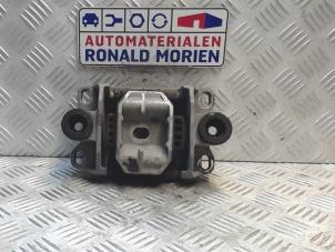 Used Gearbox mount Ford Mondeo III Wagon 2.0 16V Price € 19,00 Margin scheme offered by Automaterialen Ronald Morien B.V.
