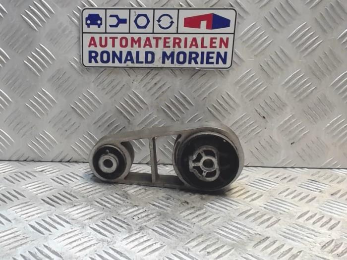 Gebrauchte Motorlager Ford Mondeo III Wagon 2.0 16V Preis € 25,00 Margenregelung angeboten von Automaterialen Ronald Morien B.V.