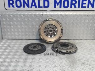 Used Clutch kit (complete) Opel Astra K 1.6 CDTI 136 16V Price € 250,00 Margin scheme offered by Automaterialen Ronald Morien B.V.