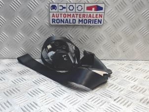 Gebrauchte Sicherheitsgurt rechts vorne Renault Megane III Coupe (DZ) 1.5 dCi 110 Preis € 49,00 Margenregelung angeboten von Automaterialen Ronald Morien B.V.