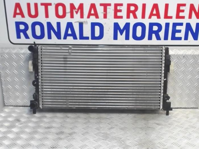 Gebrauchte Kühler Volkswagen Polo V (6R) 1.0 TSI 12V BlueMotion Preis € 30,00 Margenregelung angeboten von Automaterialen Ronald Morien B.V.