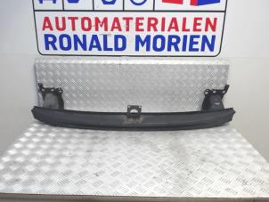 Gebrauchte Stoßstangenrahmen vorne Volkswagen Golf V (1K1) 1.6 FSI 16V Preis € 15,00 Margenregelung angeboten von Automaterialen Ronald Morien B.V.