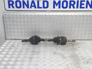 Used Front drive shaft, left Opel Vectra C 2.2 DTI 16V Price € 25,00 Margin scheme offered by Automaterialen Ronald Morien B.V.