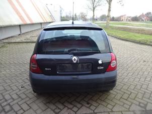 Used Tailgate Renault Clio II (BB/CB) 1.4 16V Price € 75,00 Margin scheme offered by Automaterialen Ronald Morien B.V.