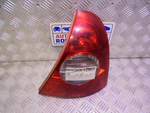 Used Taillight, right Renault Clio II (BB/CB) 1.4 16V Price € 25,00 Margin scheme offered by Automaterialen Ronald Morien B.V.