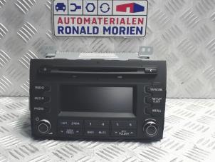 Used Radio CD player Kia Sportage (SL) 1.6 GDI 16V 4x2 Price € 450,00 Margin scheme offered by Automaterialen Ronald Morien B.V.