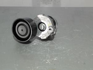 Spanrolle multiriem van een Renault Scénic IV (RFAJ) 1.2 TCE 115 16V 2017