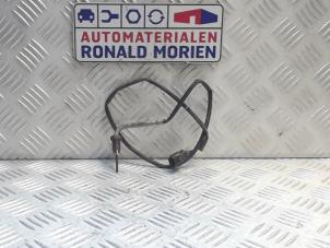 Usados Sensor de temperatura de escape Renault Captur (2R) Precio € 45,00 Norma de margen ofrecido por Automaterialen Ronald Morien B.V.