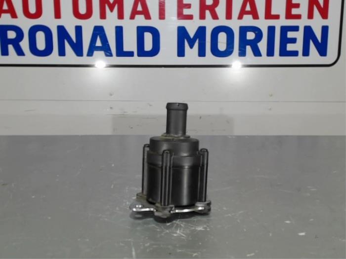 Begagnade Extra vattenpump Volvo V40 (MV) 2.0 D4 16V Pris € 29,00 Marginaltabell erbjuds av Automaterialen Ronald Morien B.V.