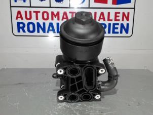 Used Oil filter housing Volkswagen Crafter 2.0 BiTDI Price € 54,99 Inclusive VAT offered by Automaterialen Ronald Morien B.V.