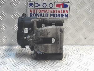 Usagé Etrier de frein (pince) arrière droit Mercedes A (W176) Prix € 95,00 Règlement à la marge proposé par Automaterialen Ronald Morien B.V.