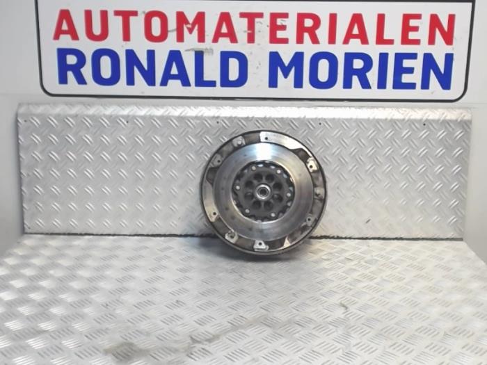 Gebrauchte Schwungrad BMW 1 serie (F20) 120d 2.0 16V Preis € 289,00 Margenregelung angeboten von Automaterialen Ronald Morien B.V.