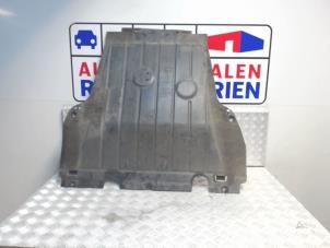 Used Engine protection panel Renault Clio Price € 45,00 Margin scheme offered by Automaterialen Ronald Morien B.V.