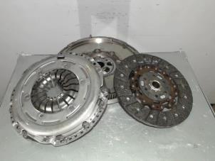 Used Clutch kit (complete) Volkswagen Tiguan (AD1) 1.4 TSI 16V Price € 514,25 Inclusive VAT offered by Automaterialen Ronald Morien B.V.
