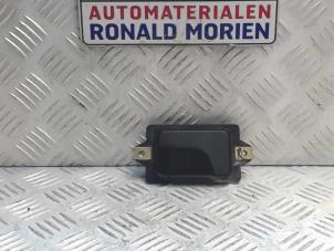 Usagé Poignée BMW 6 serie (E24) 628 CSi Prix € 10,00 Règlement à la marge proposé par Automaterialen Ronald Morien B.V.
