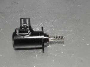 New Camshaft adjuster BMW 3-Serie Price € 151,25 Inclusive VAT offered by Automaterialen Ronald Morien B.V.