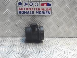 Used Air mass meter Peugeot 407 SW (6E) 2.0 HDiF 16V Price € 9,99 Margin scheme offered by Automaterialen Ronald Morien B.V.