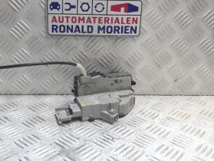 Used Rear door mechanism 4-door, right Peugeot 407 SW (6E) 2.0 HDiF 16V Price € 35,00 Margin scheme offered by Automaterialen Ronald Morien B.V.