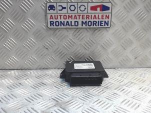 Used Parking brake module Landrover Range Rover Evoque (LVJ/LVS) 2.2 SD4 16V Price € 65,00 Margin scheme offered by Automaterialen Ronald Morien B.V.