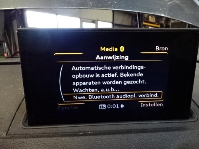 Ga lekker liggen Acteur Evalueerbaar Display Multi Media control unit Audi A3 Sportback 1.4 16V g-tron -  8V0857273M6PS ALPINE
