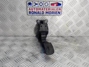 Used Throttle pedal position sensor Volkswagen Crafter 2.5 TDI 30/32/35/46/50 Price € 9,99 Margin scheme offered by Automaterialen Ronald Morien B.V.