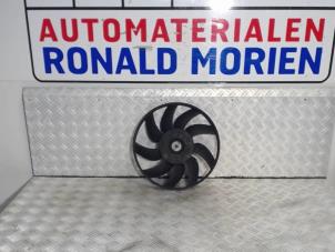 Usagé Ventilateur Volkswagen Crafter 2.5 TDI 30/32/35/46/50 Prix € 69,00 Règlement à la marge proposé par Automaterialen Ronald Morien B.V.