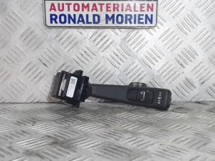 Usados Interruptor de limpiaparabrisas Volvo V40 (MV) 1.5 T3 16V Geartronic Precio € 25,00 Norma de margen ofrecido por Automaterialen Ronald Morien B.V.
