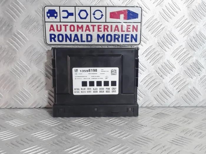 Ordinateur contrôle fonctionnel d'un Opel Karl 1.0 ecoFLEX 12V 2016