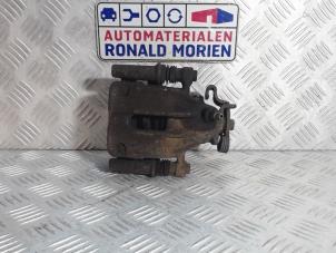 Used Rear brake calliper, right Peugeot 807 2.0 16V Price € 65,00 Margin scheme offered by Automaterialen Ronald Morien B.V.