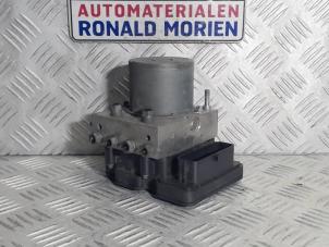 Used ABS pump Volkswagen Polo V (6R) Price € 95,00 Margin scheme offered by Automaterialen Ronald Morien B.V.