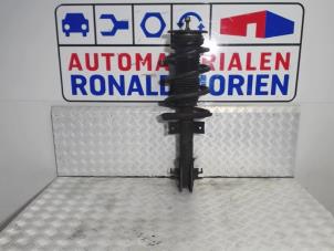 Used Front shock absorber rod, right Opel Movano Price € 75,00 Margin scheme offered by Automaterialen Ronald Morien B.V.